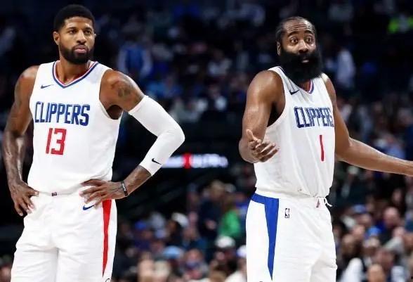 快船遇到黑哨吃瓜